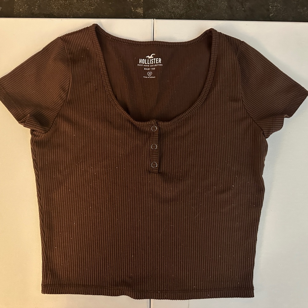 Hollister Dark Brown Baby Tee
